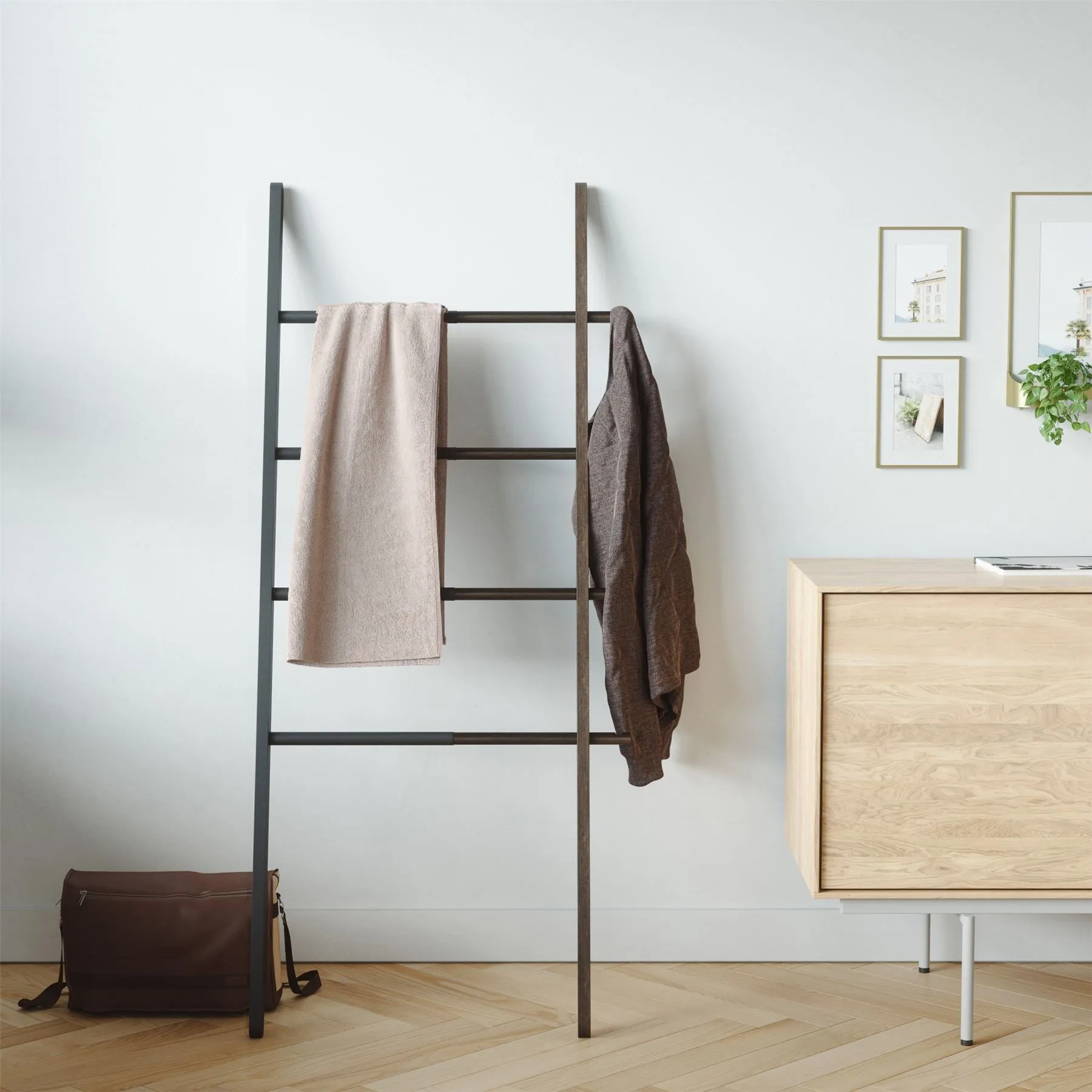 Umbra Hub Ladder Coat / Towel Rack