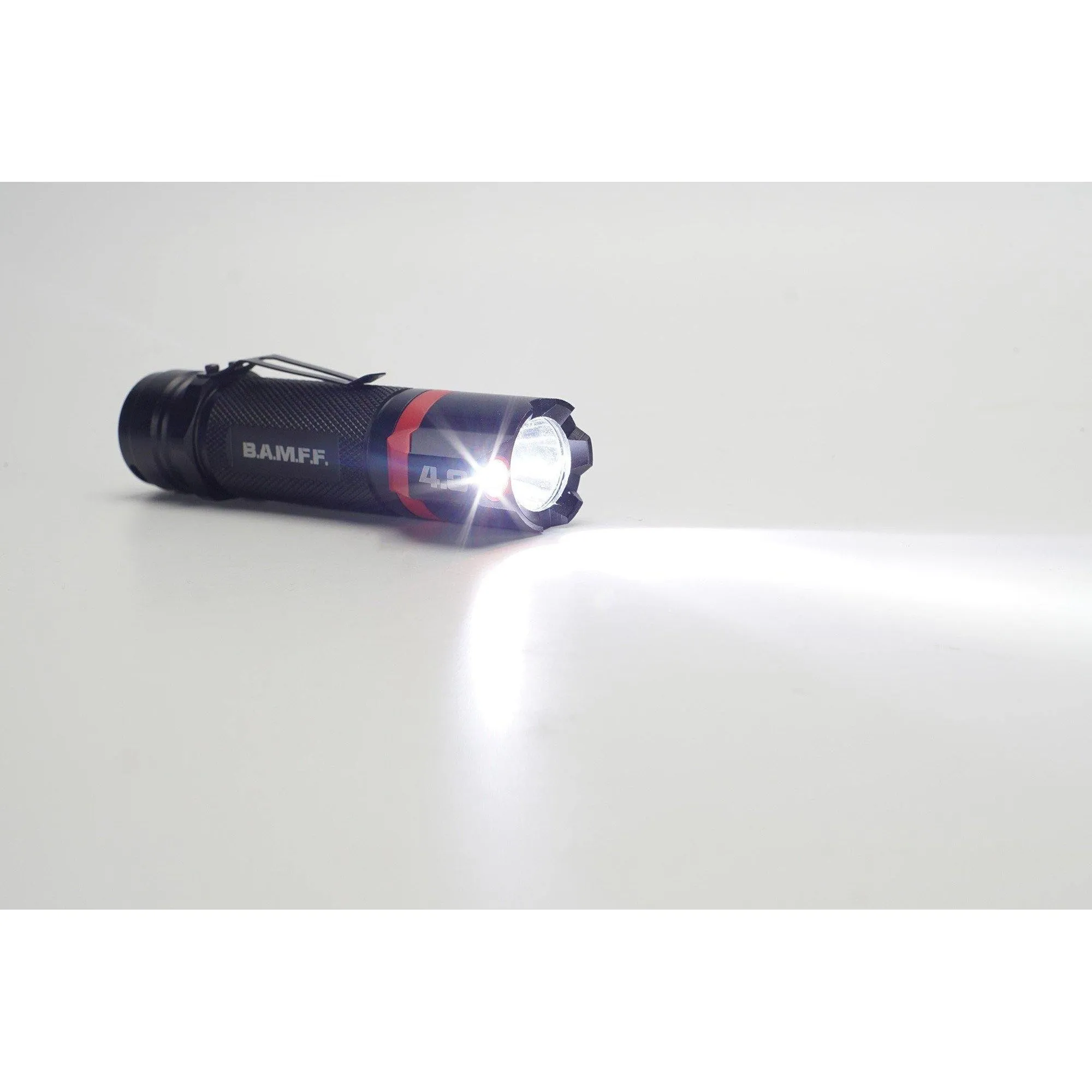 UNBOXED - B.A.M.F.F. 4.0 - 400 Lumen Dual LED Flashlight